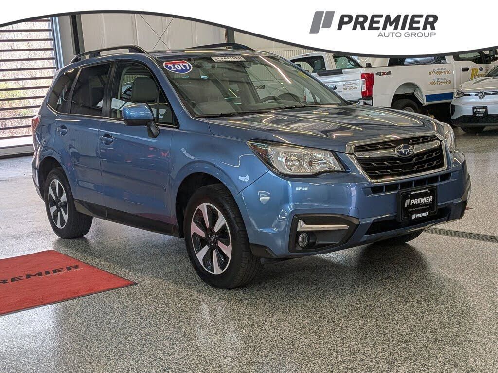 2017 SUBARU Forester