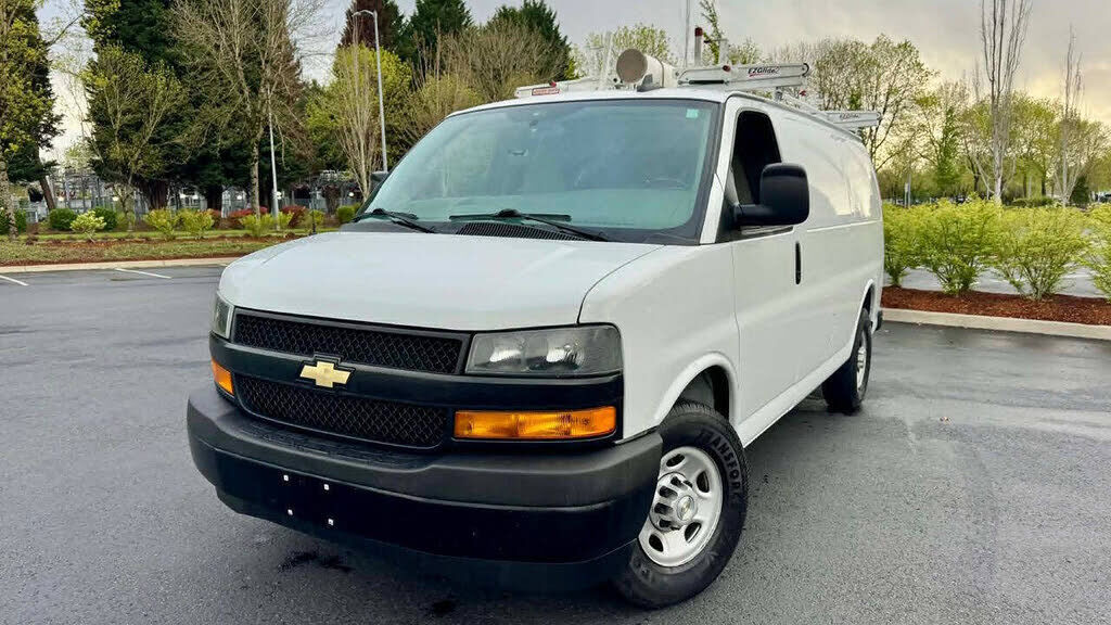 2021 CHEVROLET Express