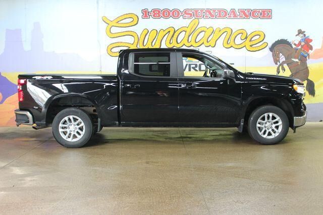 2023 CHEVROLET Silverado