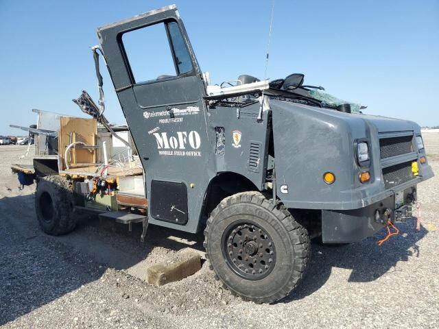 2004 FREIGHTLINER MT 45 Chassis