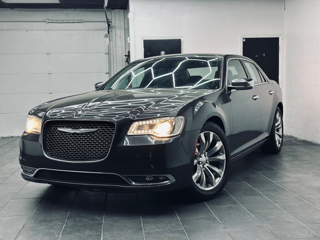 2018 CHRYSLER 300