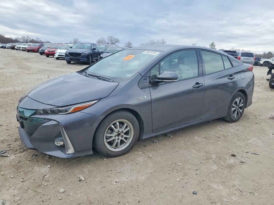 2017 TOYOTA Prius