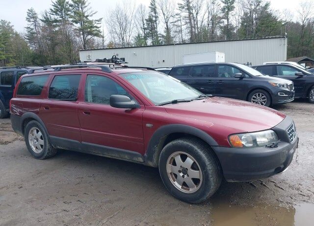 2004 VOLVO XC70