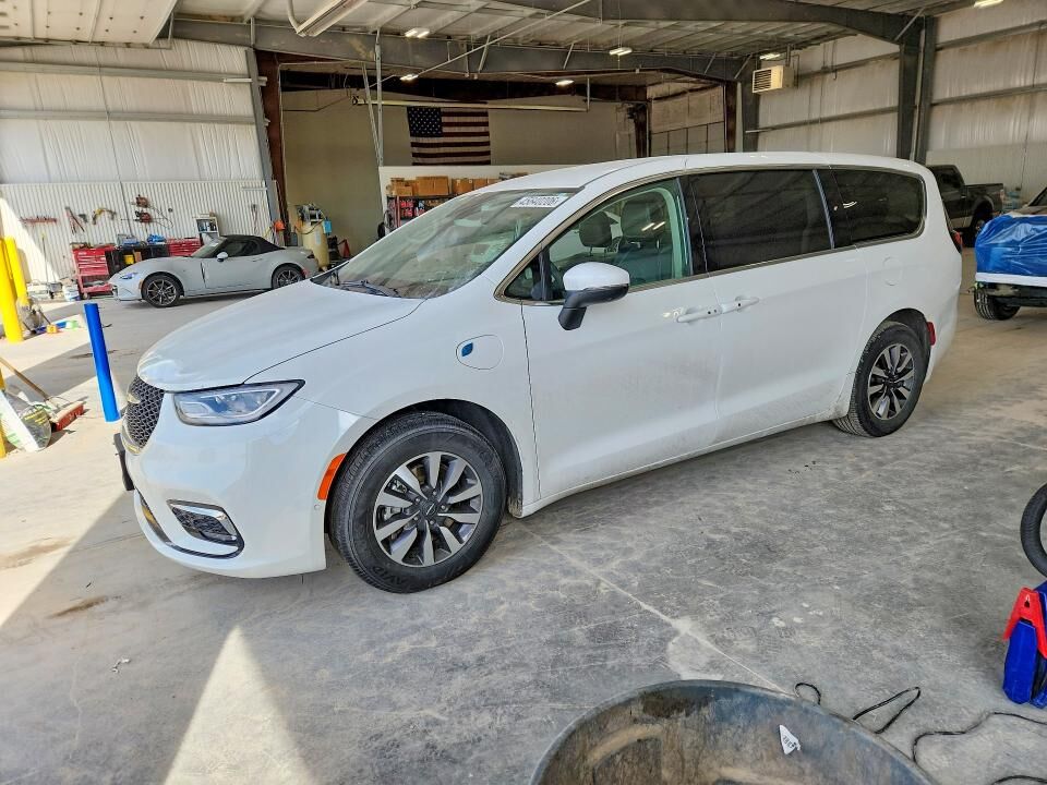 2023 CHRYSLER Pacifica