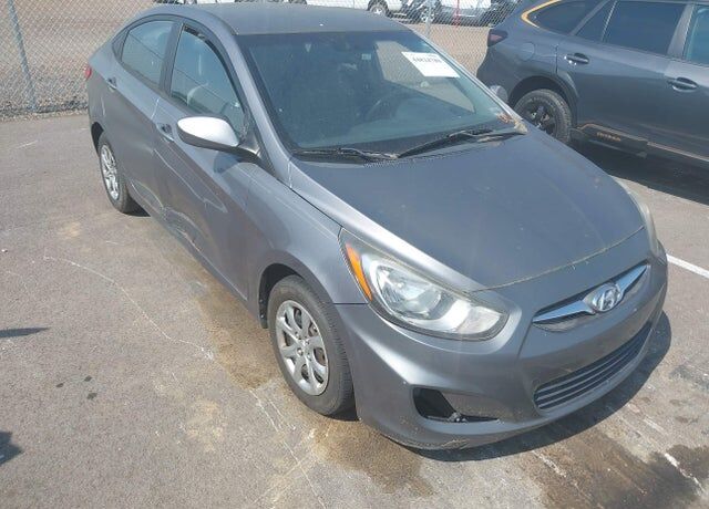 2014 HYUNDAI Accent