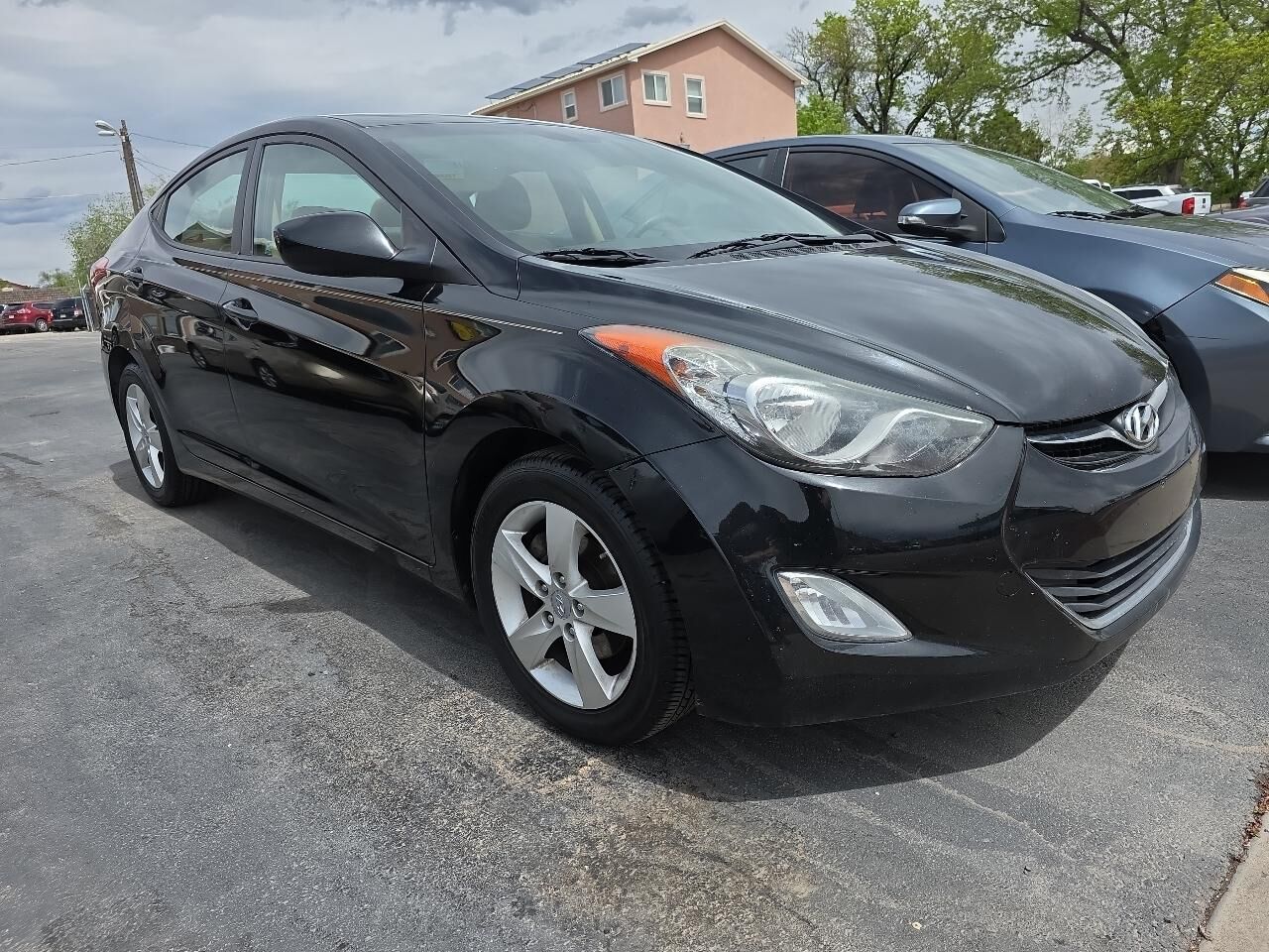 2012 HYUNDAI Elantra