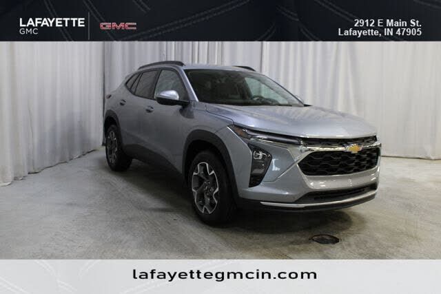 2025 CHEVROLET Trax