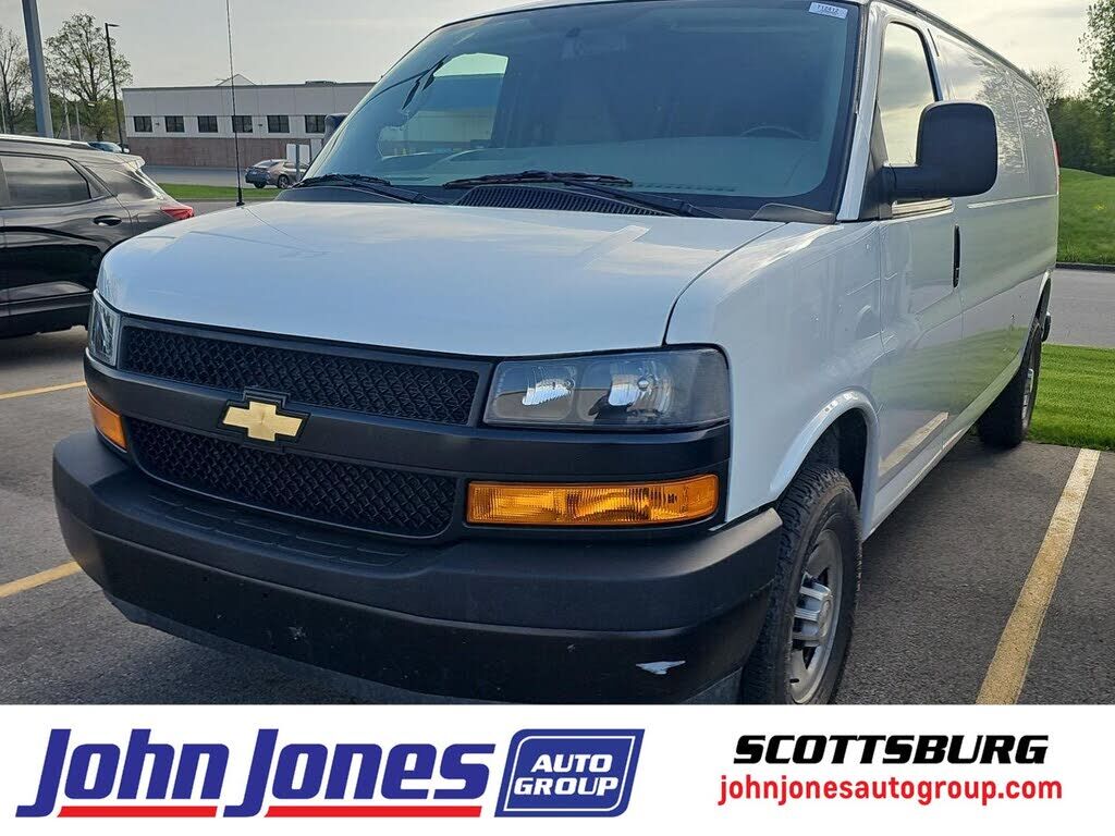 2023 CHEVROLET Express