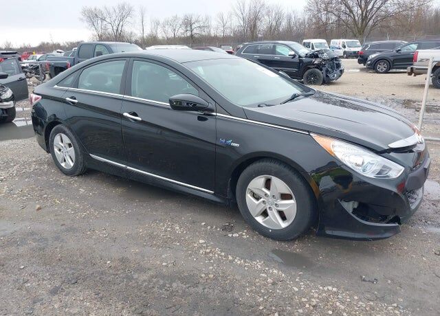 2011 HYUNDAI Sonata