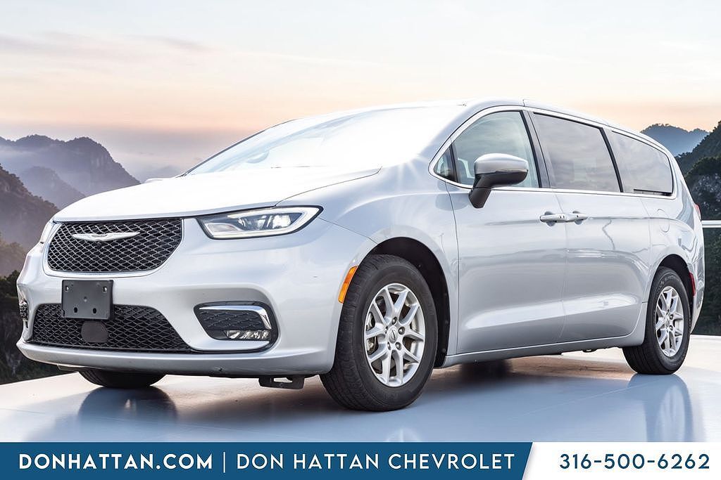 2023 CHRYSLER Pacifica