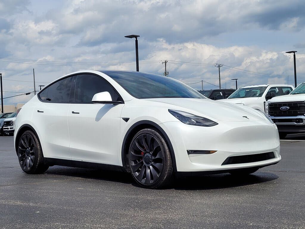 2021 TESLA Model Y