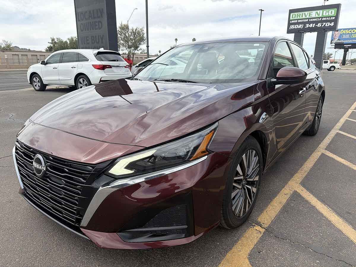 2023 NISSAN Altima