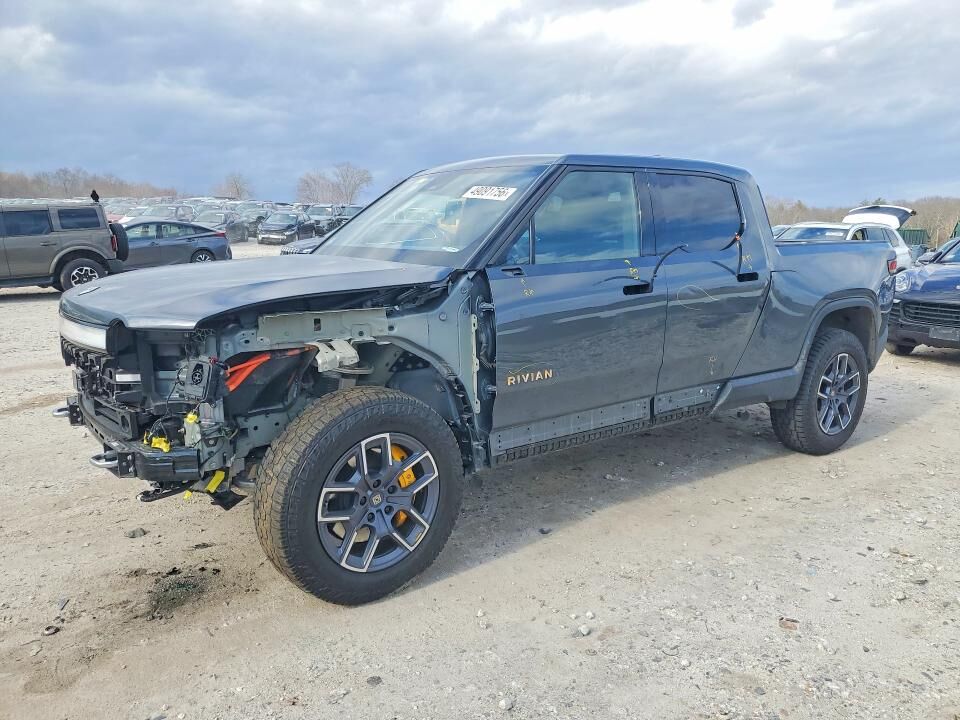 2022 RIVIAN R1T