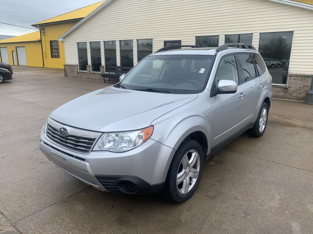 2011 SUBARU Forester
