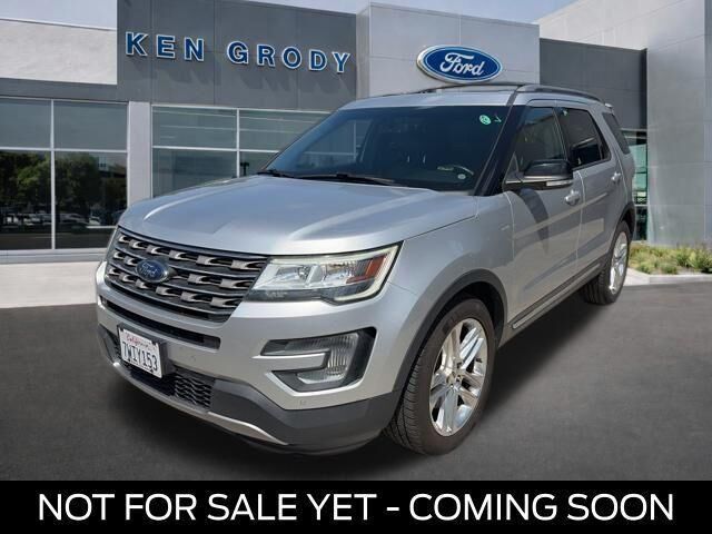 2017 FORD Explorer