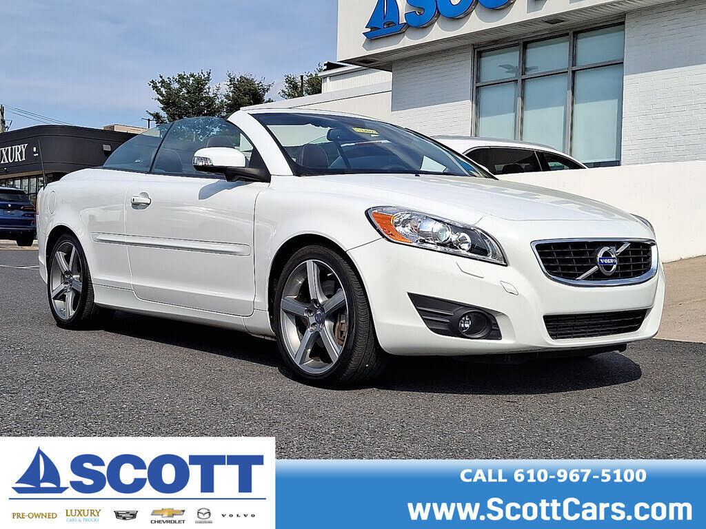 2011 VOLVO C70