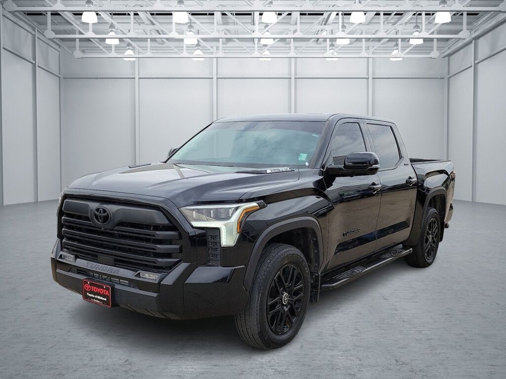 2024 TOYOTA Tundra