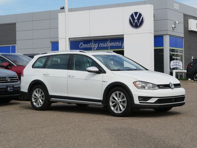 2017 VOLKSWAGEN Golf Alltrack