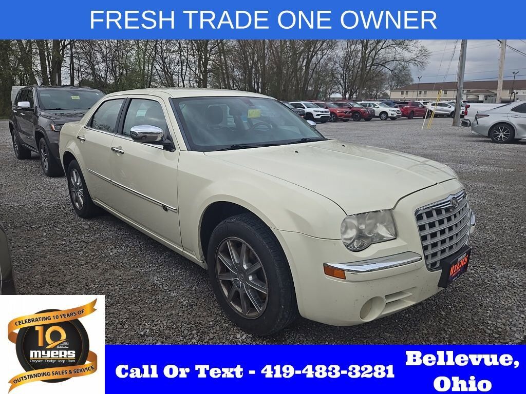 2010 CHRYSLER 300C