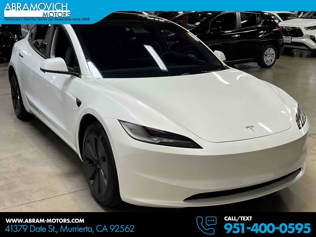 2025 TESLA Model 3