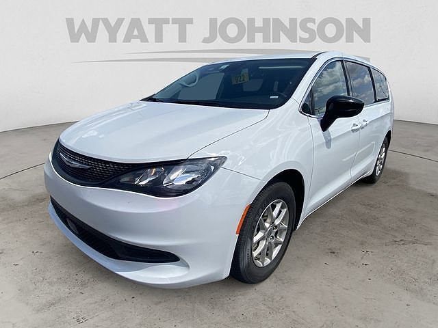 2024 CHRYSLER Voyager