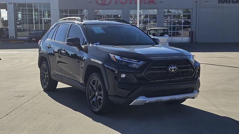 2022 TOYOTA RAV4