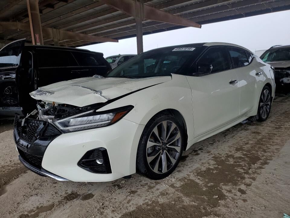2023 NISSAN Maxima