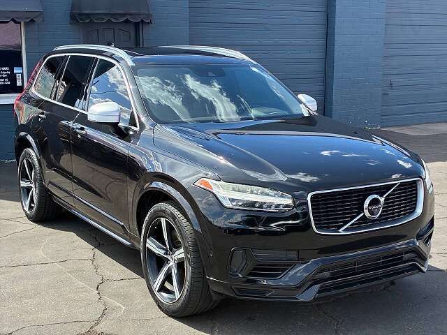 2017 VOLVO XC90