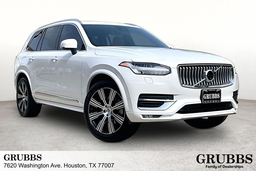2023 VOLVO XC90
