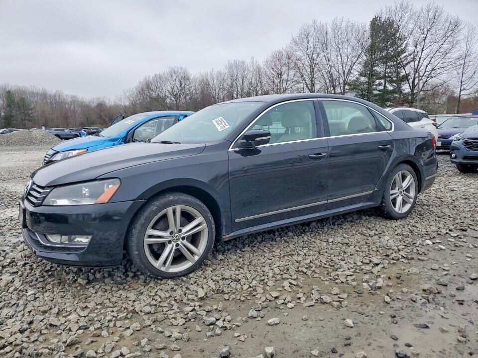 2014 VOLKSWAGEN Passat