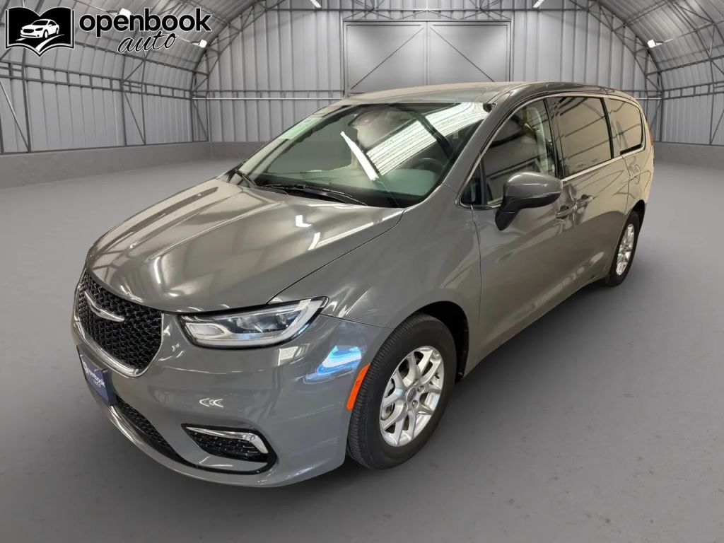 2023 CHRYSLER Pacifica