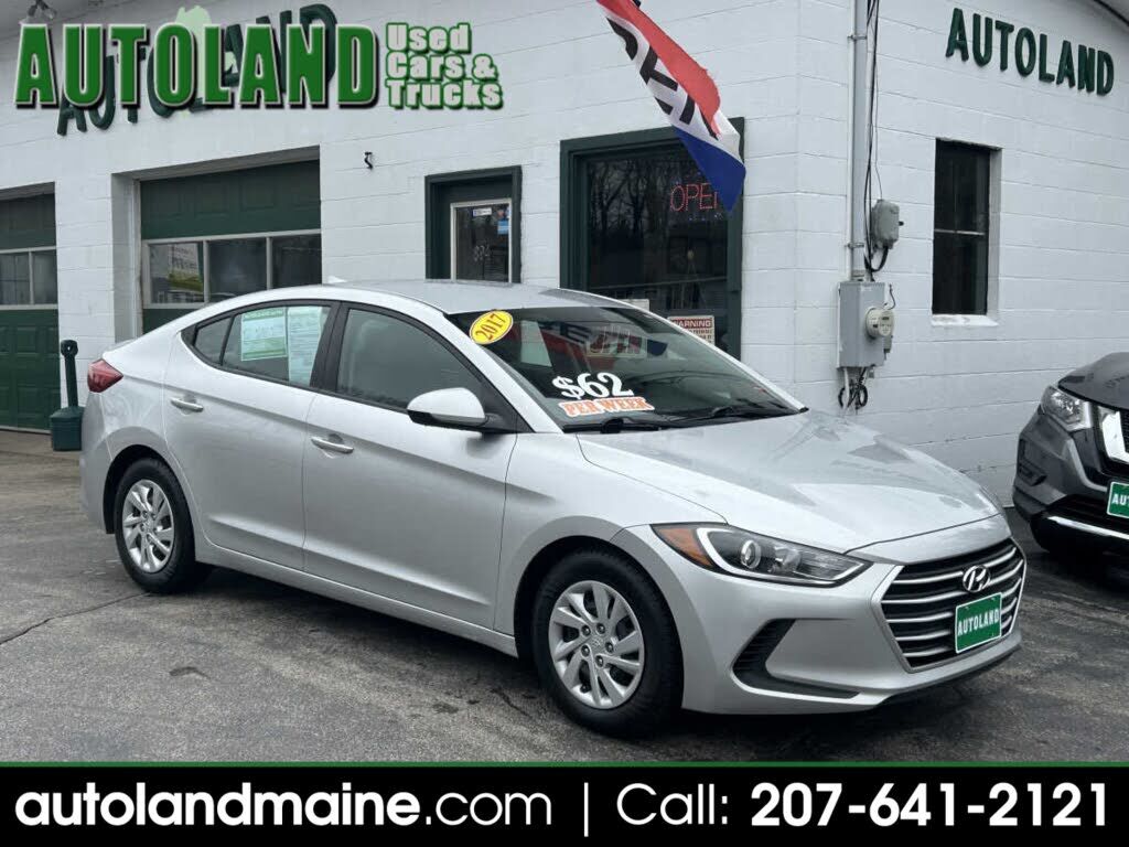 2017 HYUNDAI Elantra