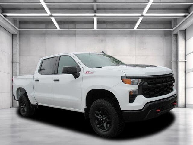 2025 CHEVROLET Silverado