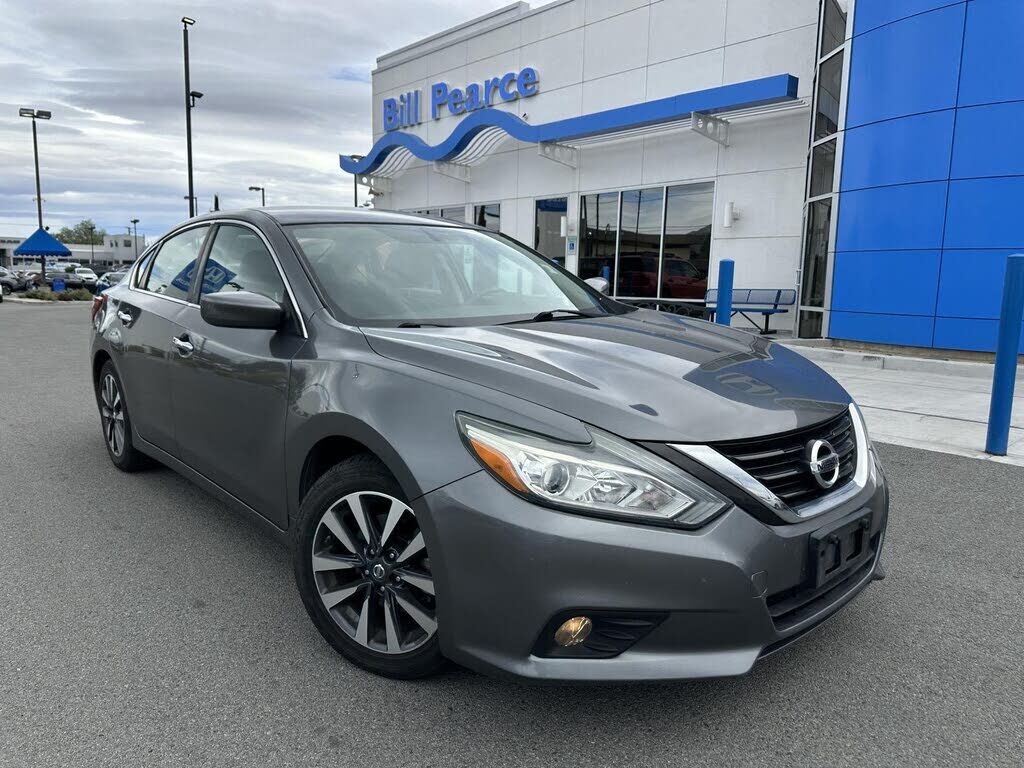2017 NISSAN Altima