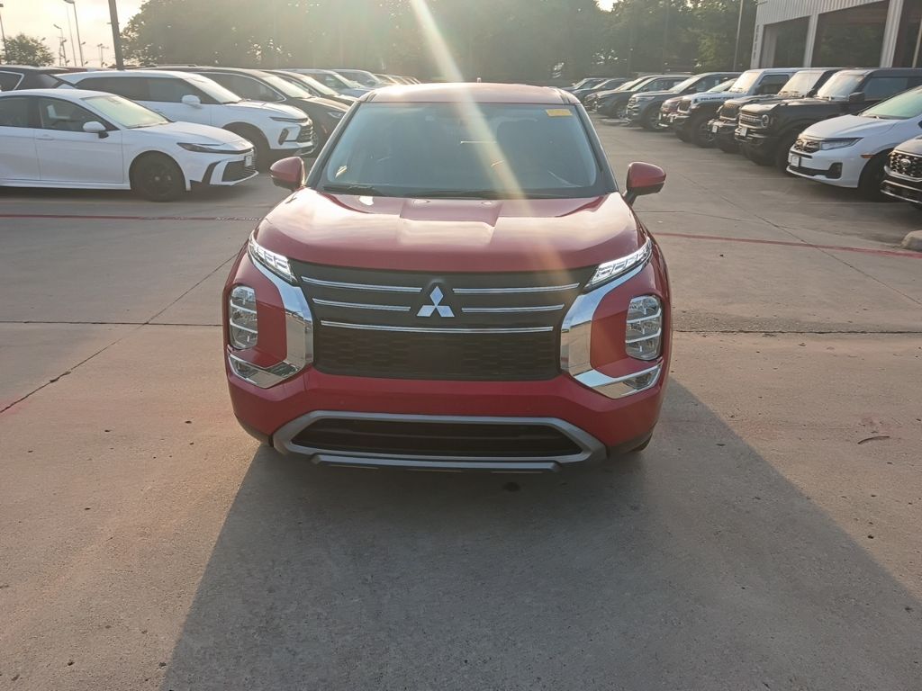 2025 MITSUBISHI Outlander