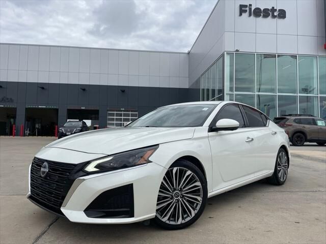 2023 NISSAN Altima