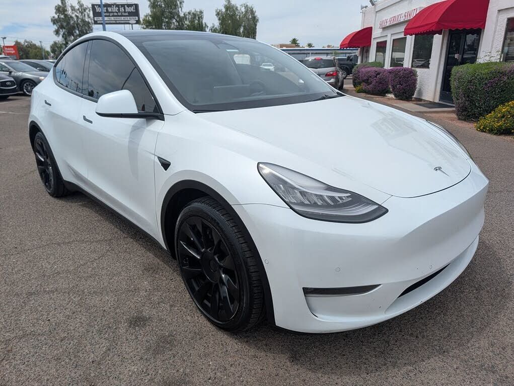 2021 TESLA Model Y