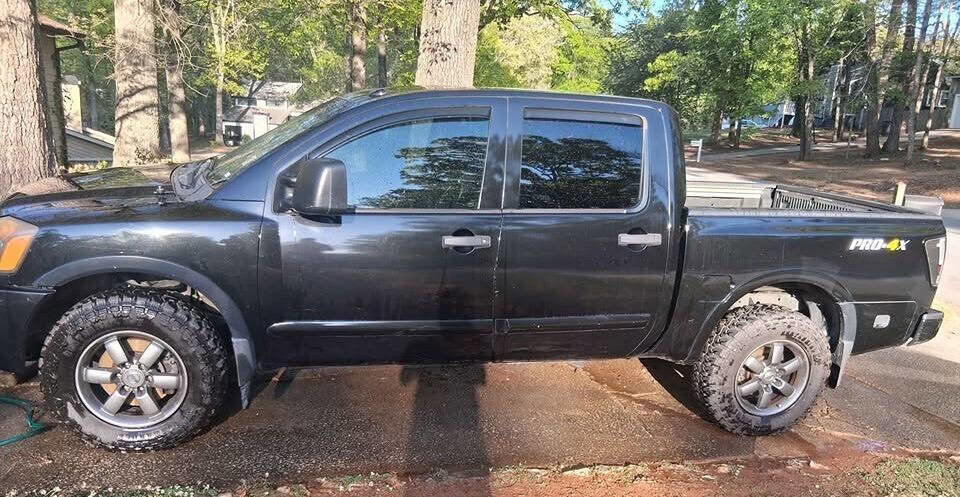 2015 NISSAN Titan