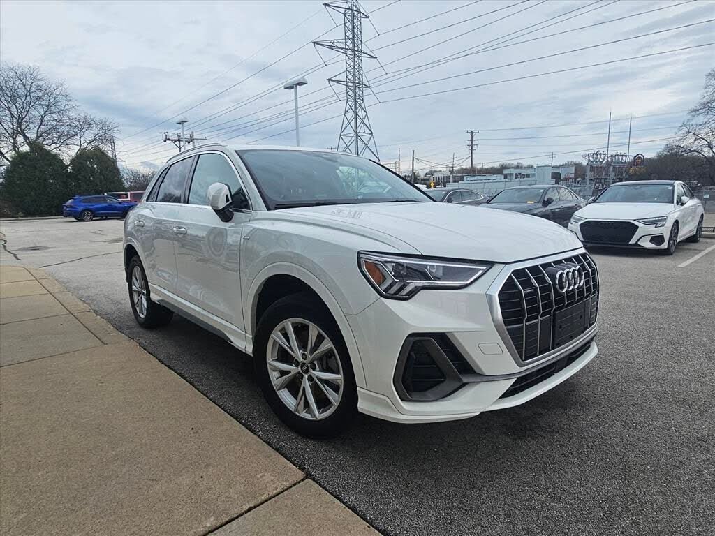 2023 AUDI Q3