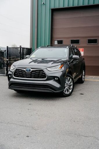 2022 TOYOTA Highlander