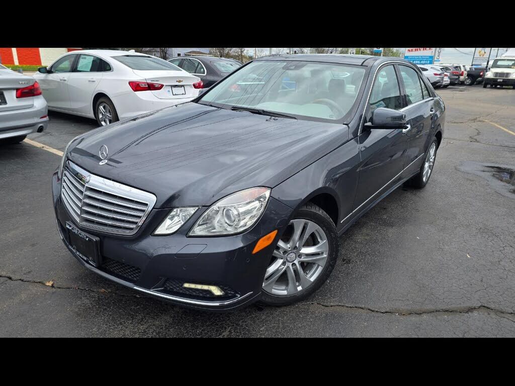 2010 MERCEDES-BENZ E-Class