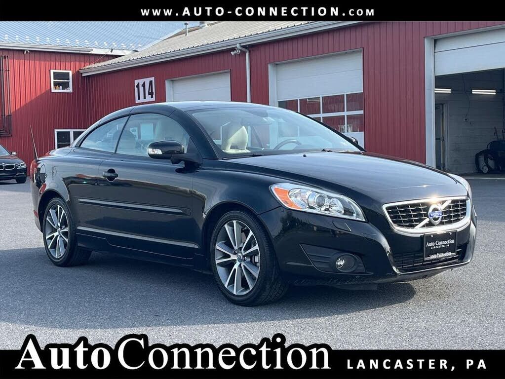 2011 VOLVO C70