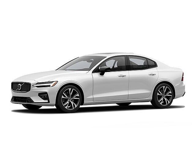 2025 VOLVO S60