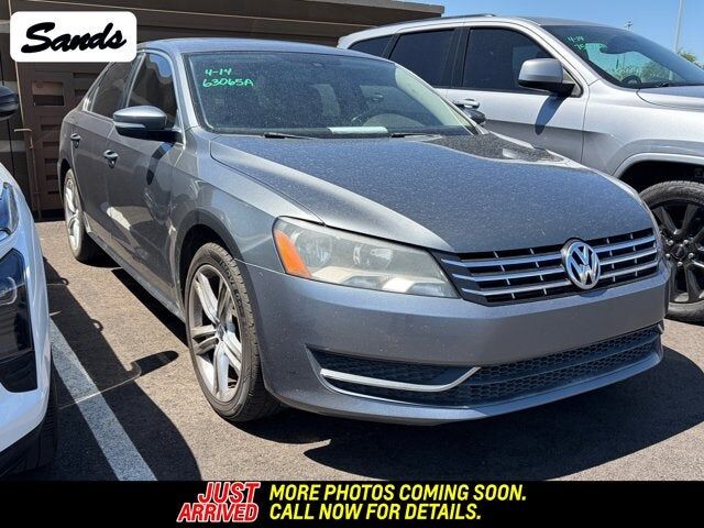 2014 VOLKSWAGEN Passat