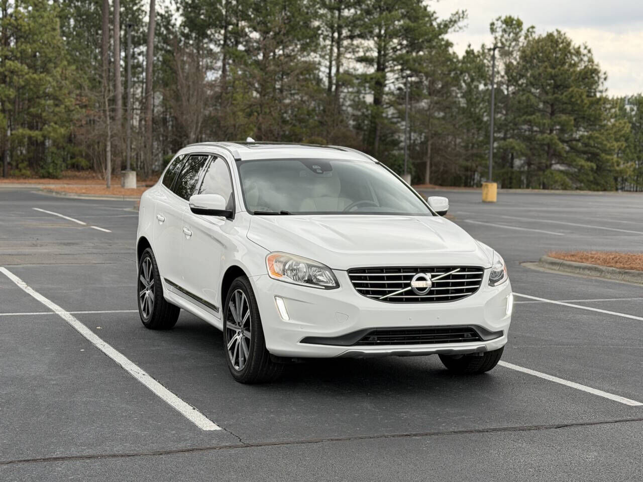 2015 VOLVO XC60