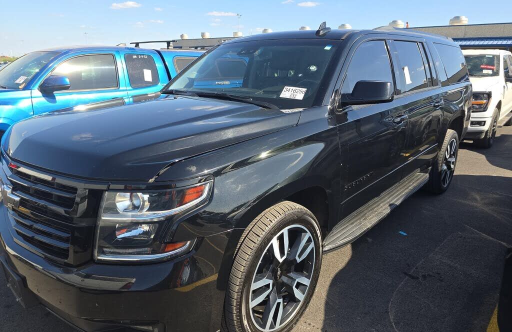 2019 CHEVROLET Suburban