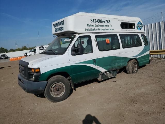 2013 FORD E-350