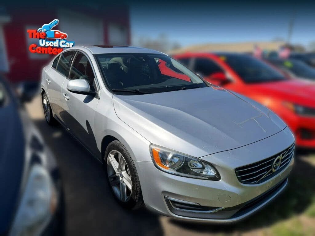 2015 VOLVO S60
