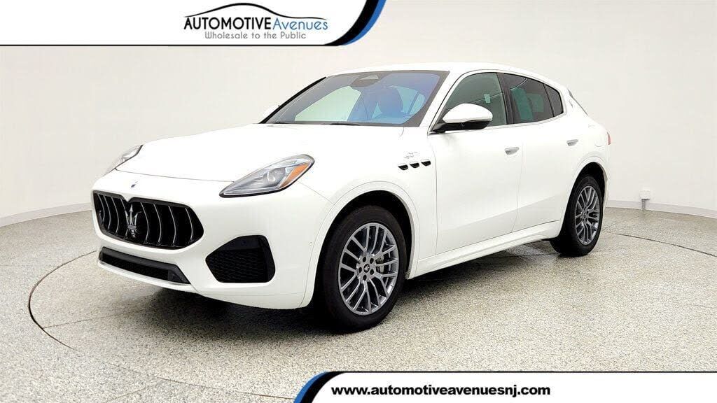 2024 MASERATI Grecale