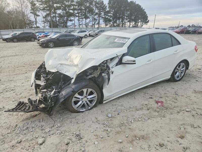 2011 MERCEDES-BENZ E-Class